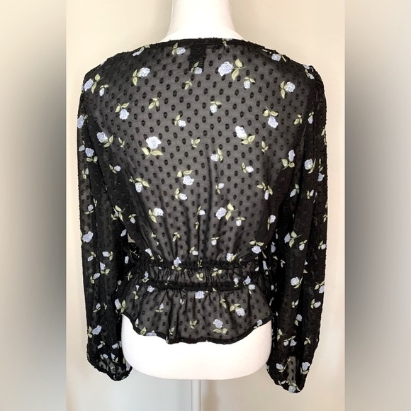 Forever 21 Boho Floral Blouse Top Women Medium Black Textured - Picture 2 of 8